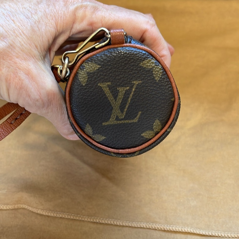 Louis Vuitton pouchette Papillon - Picture 4 of 7